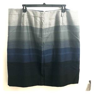 NWT! Roz & Ali Blue ombré pencil skirt, size: 22